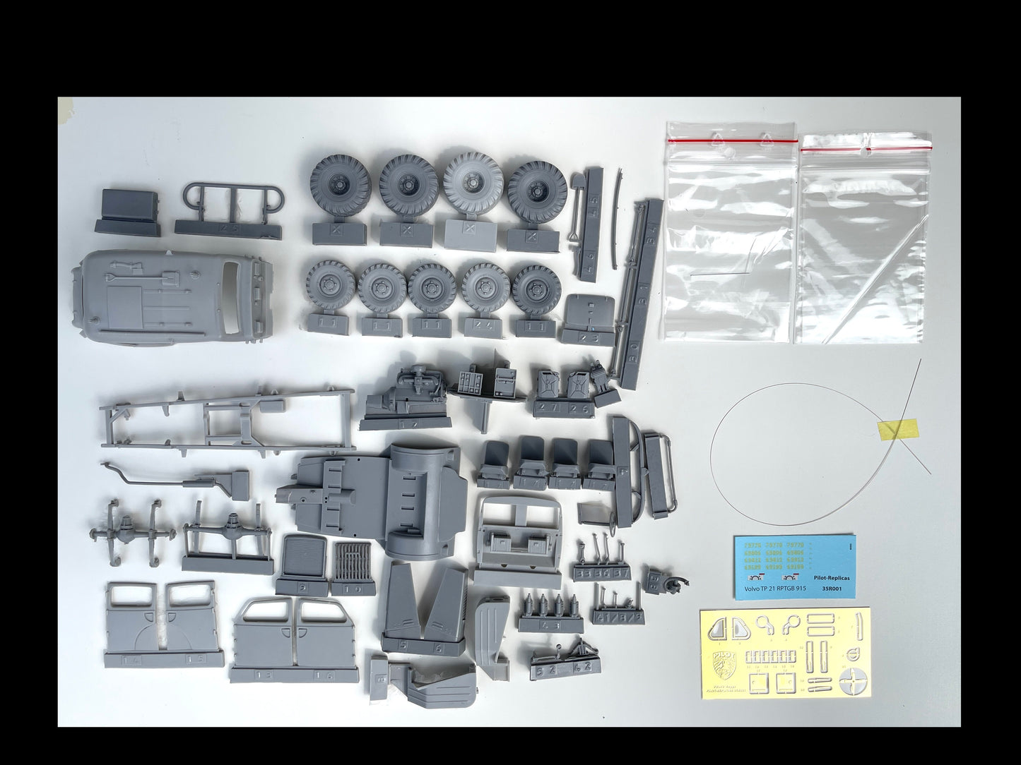 VOLVO Sugga TP 21 / RAPTGB 915 in 1/35 scale. 35R001